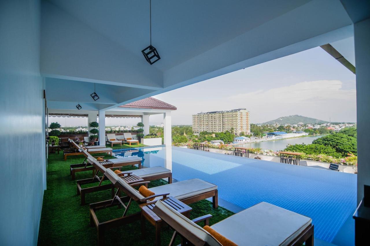 Hotel The Haven Мандалей Екстериор снимка